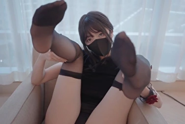 Ну ничего, пьяненькую азиатку легче трахнуть Ну ничего, пьяненькую азиатку легче трахнуть