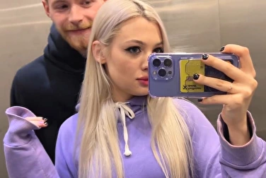 Потрусь о незнакомку в лифте — либо пошлёт, либо отсосёт 🫣 Потрусь о незнакомку в лифте — либо пошлёт, либо отсосёт 🫣